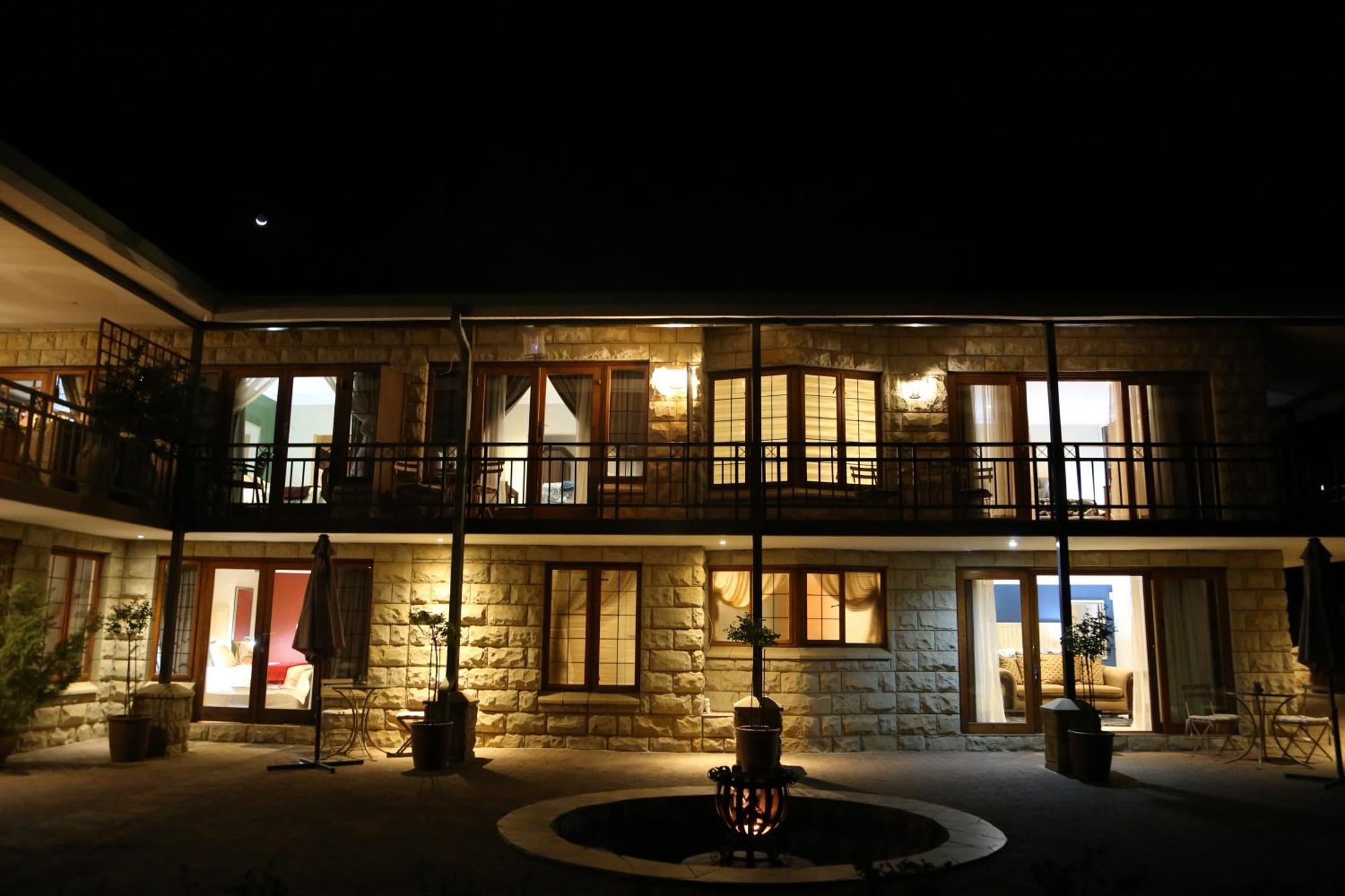 קלרנס Mt Horeb Manor מראה חיצוני תמונה