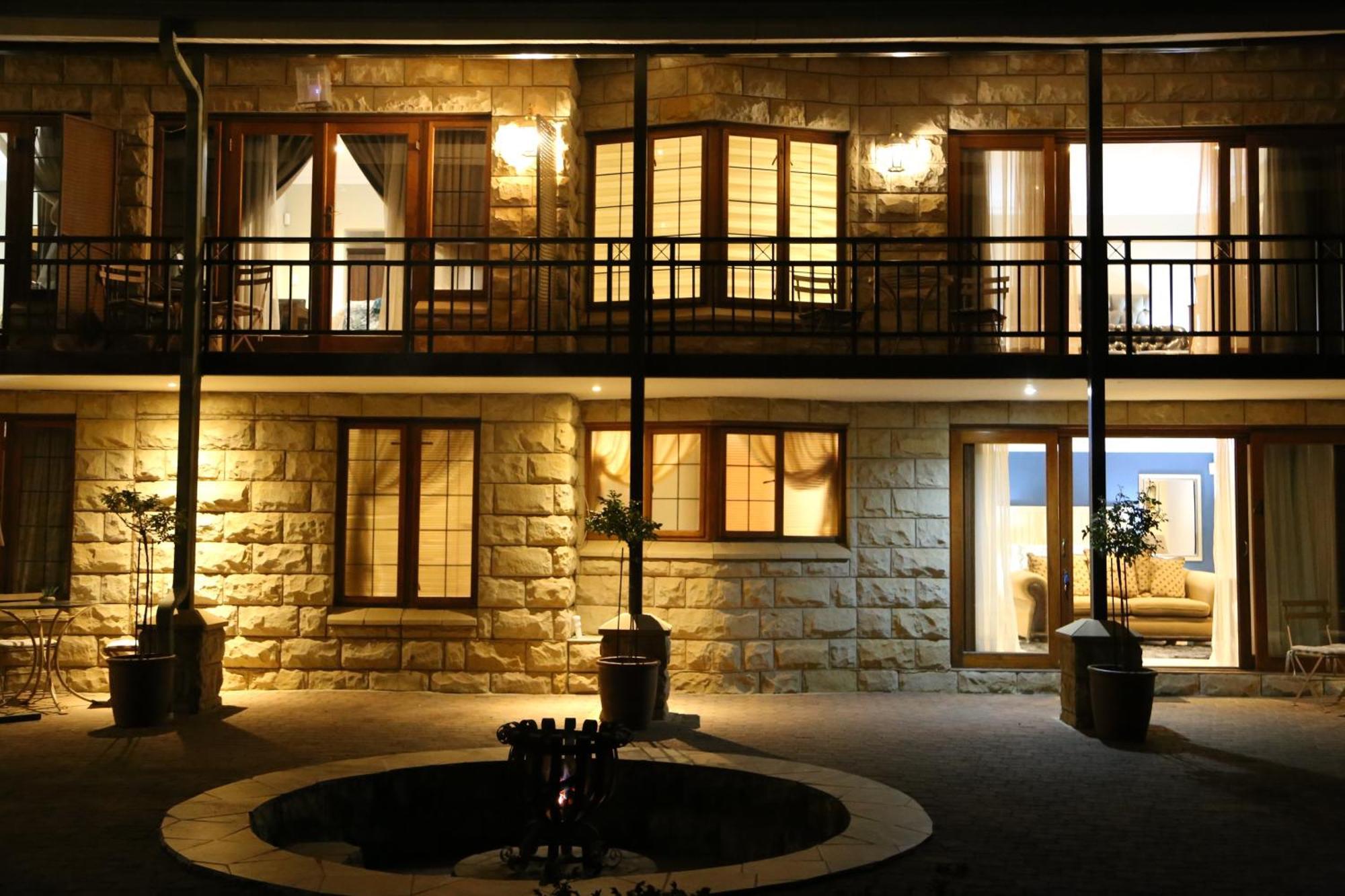 קלרנס Mt Horeb Manor מראה חיצוני תמונה