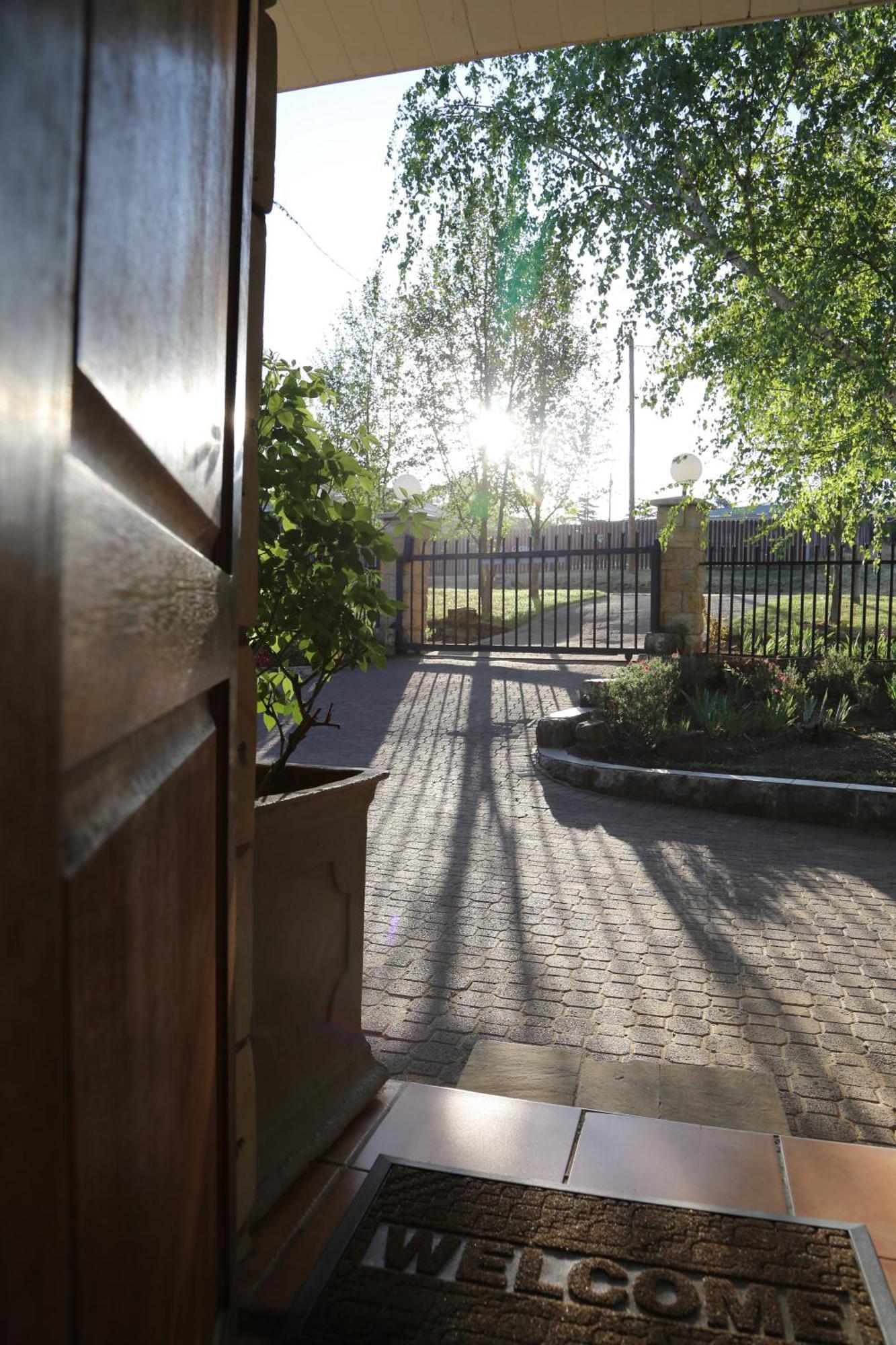 קלרנס Mt Horeb Manor מראה חיצוני תמונה